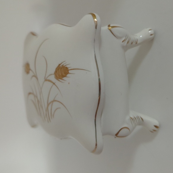 Rare Vintage Wheat Royal Sealy 4 footed Cigarette/ Trinket box. - Picture 4 of 12